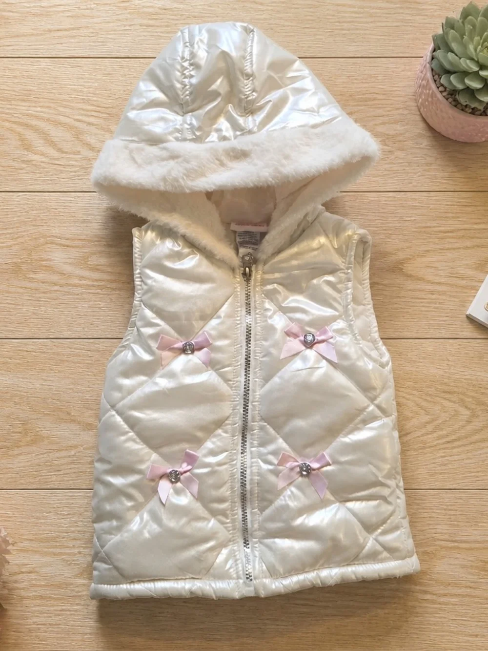 Little Lass Girls 3T White Quilted Puffer Vest Faux Fur Hood Pink Bow Winter